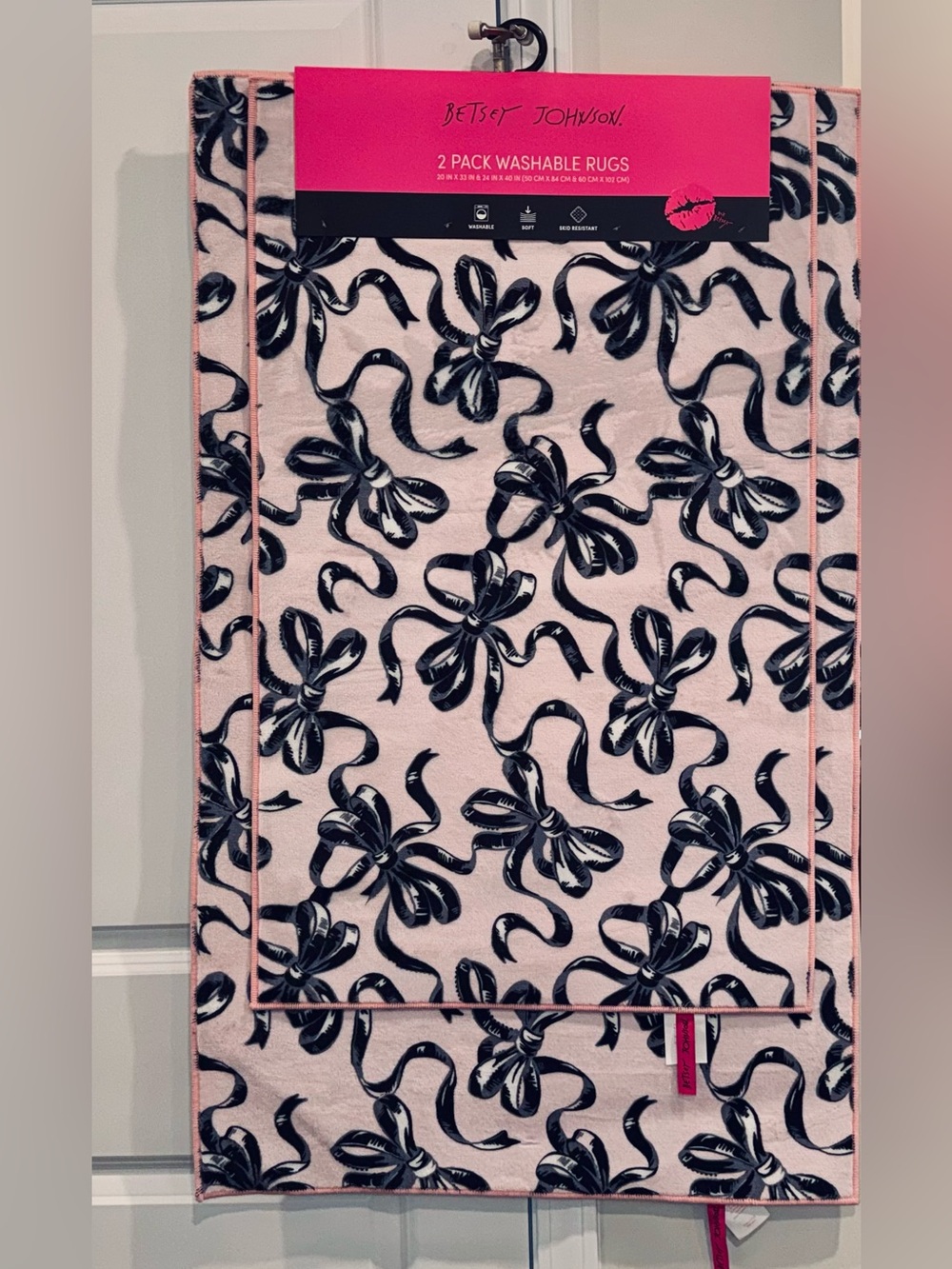 Betsey Johnson Pink & Black Bow-Print Washable Bathroom Rug Set  coquette